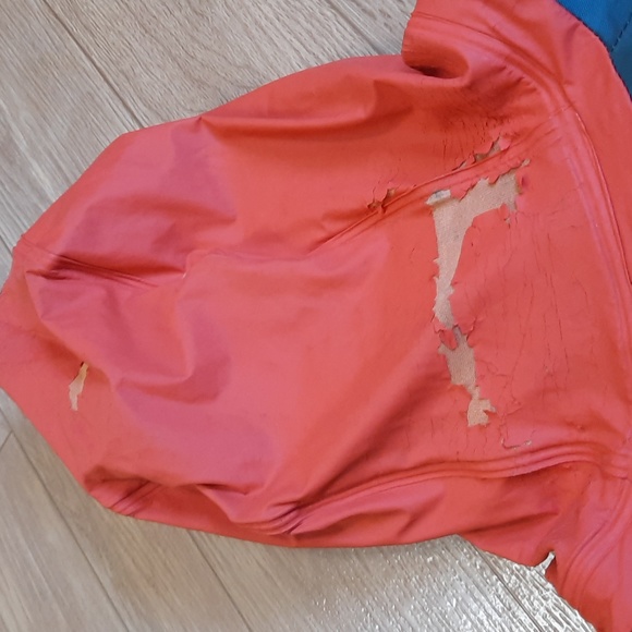 Large waterproof Helly Hansen Jacket - Picture 3 of 3